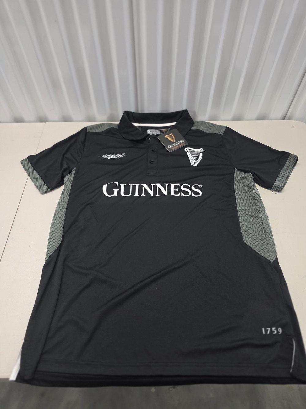 Guiness Beer Dri-Fit Performance Polo Men's size XL NWT